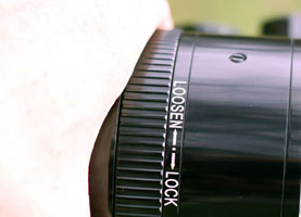 Расслабляем кольцо и вращаем фокусер.